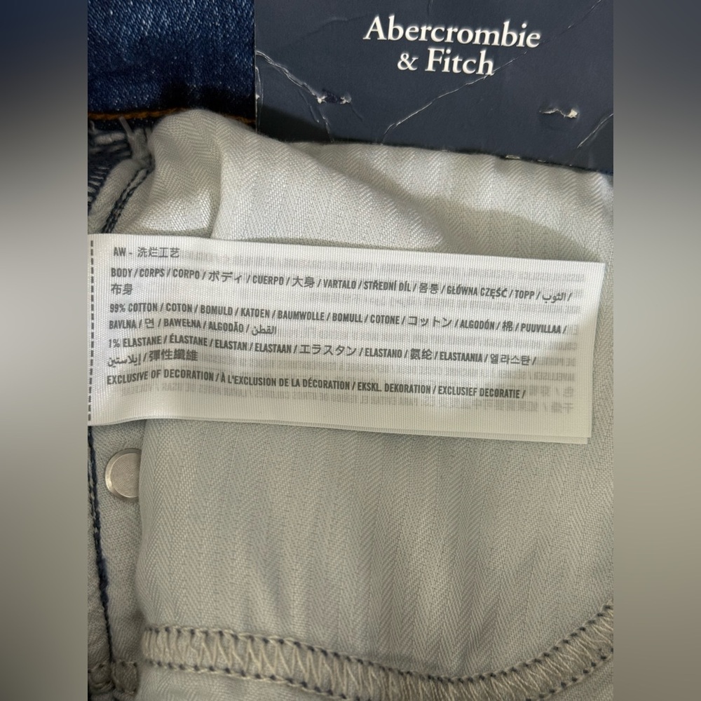 Abercrombie & Fitch Ultra High Rise Curve Love Ankle Straight Jeans size 31/12L - Picture 12 of 15
